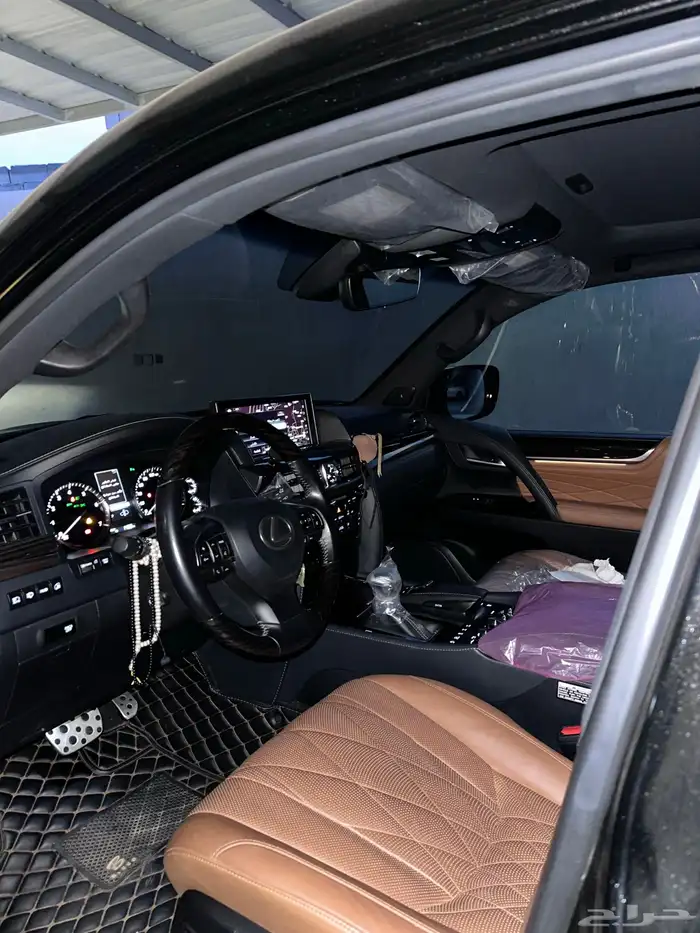 جيب لكزس بلاك ادشن 2021 ممشى قليل 14