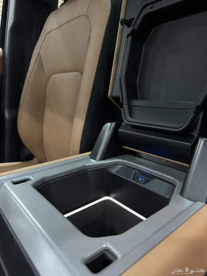 لاندروفر ديفندر X 2025 New 17