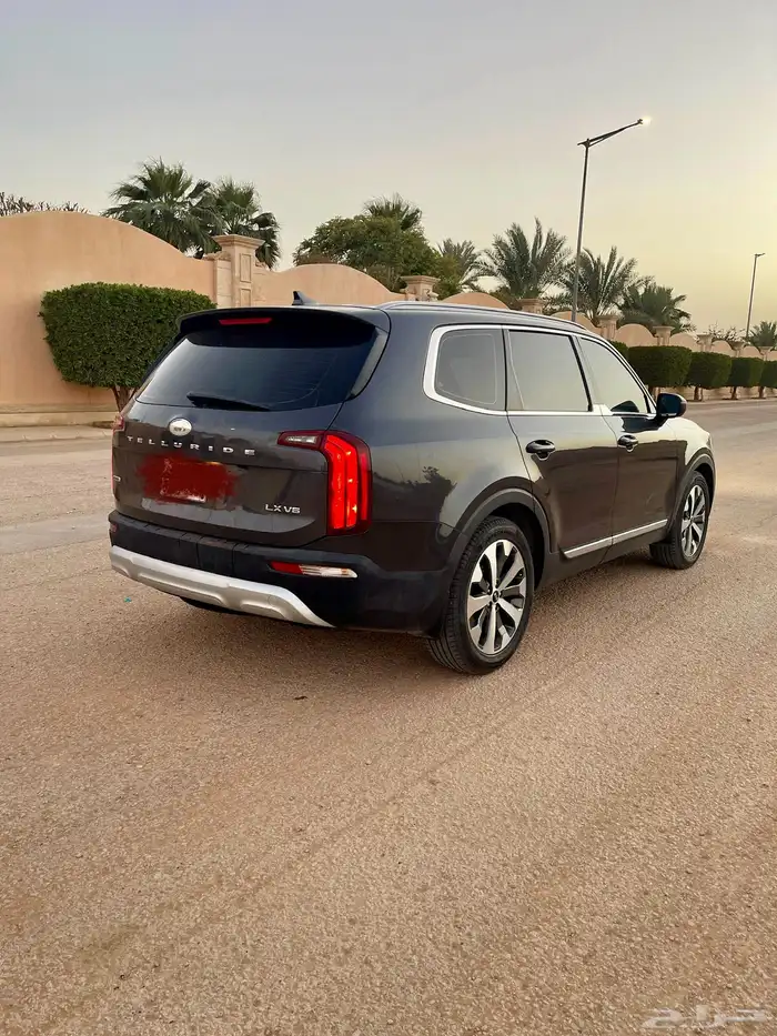 كيا تورايليد 0