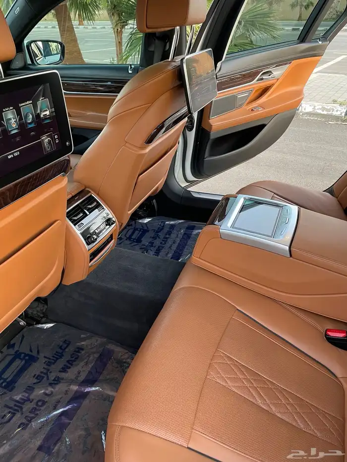 بي ام دبليو2017 فل كامل اعلى مواصفات740الموقع بريده 95