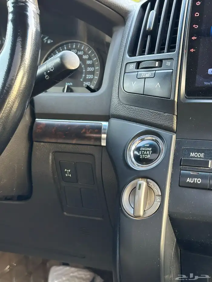 جيب لاند كروزر 2011 19