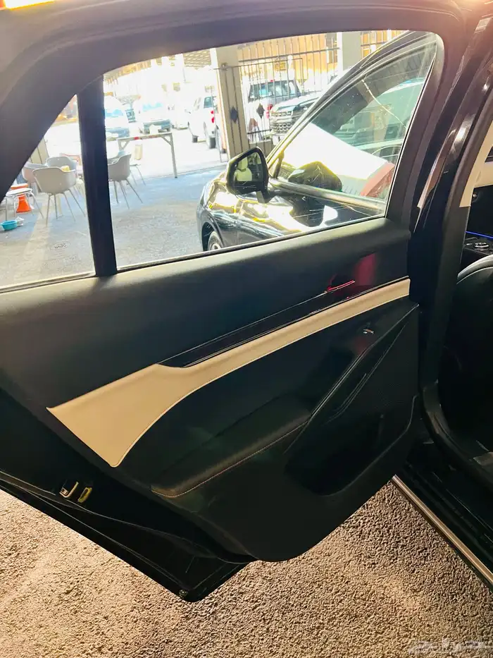 فورد تورس تيتانيوم فل كامل موديل 2023 16