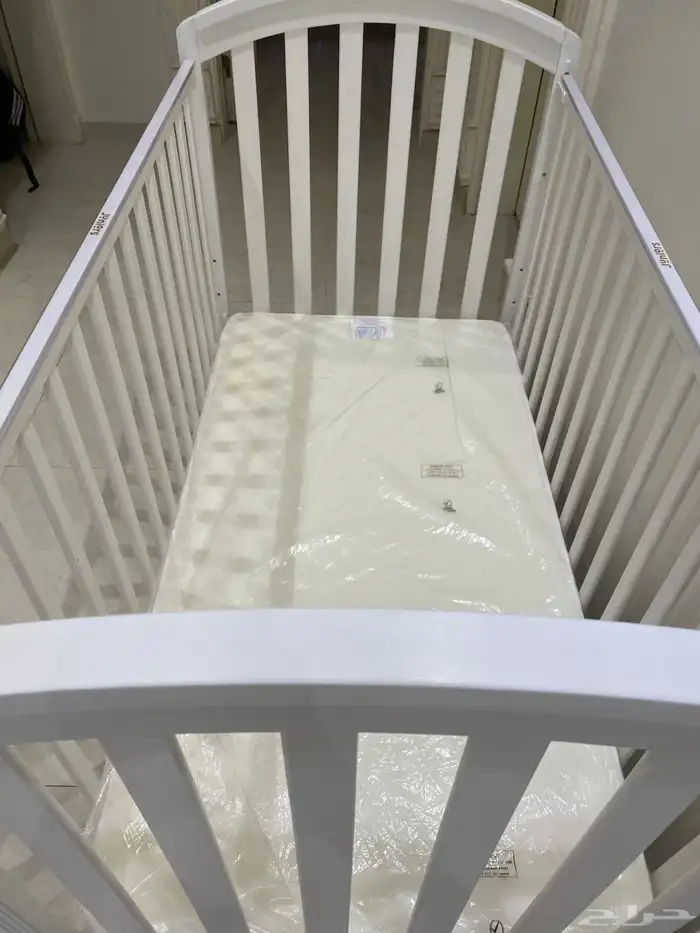 سرير أطفال خشب مع مرتبة 0