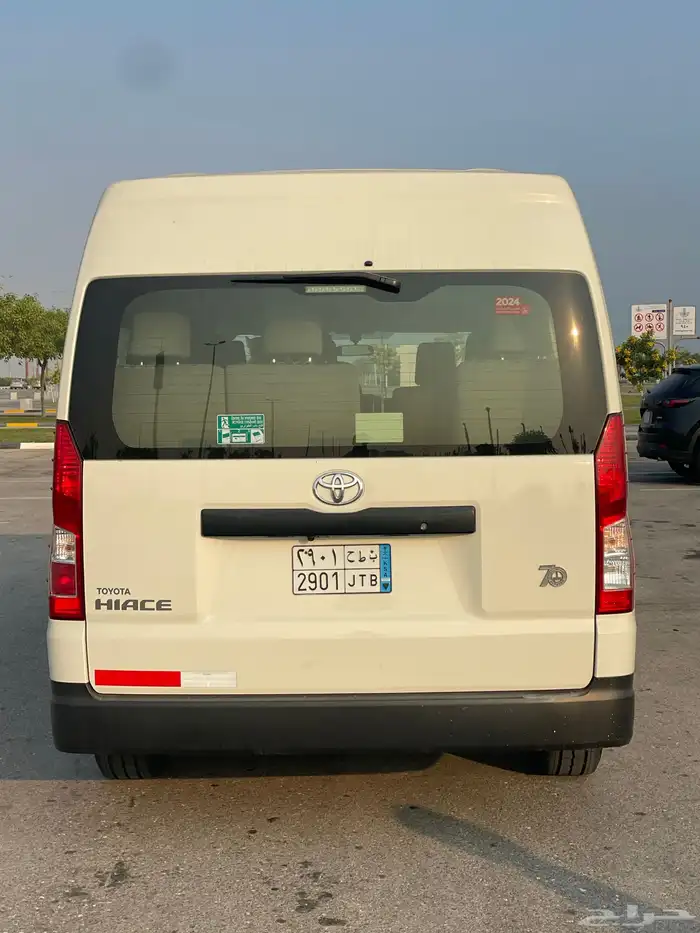 باص تويوتا 2024 ماشي 60 بنزين 6