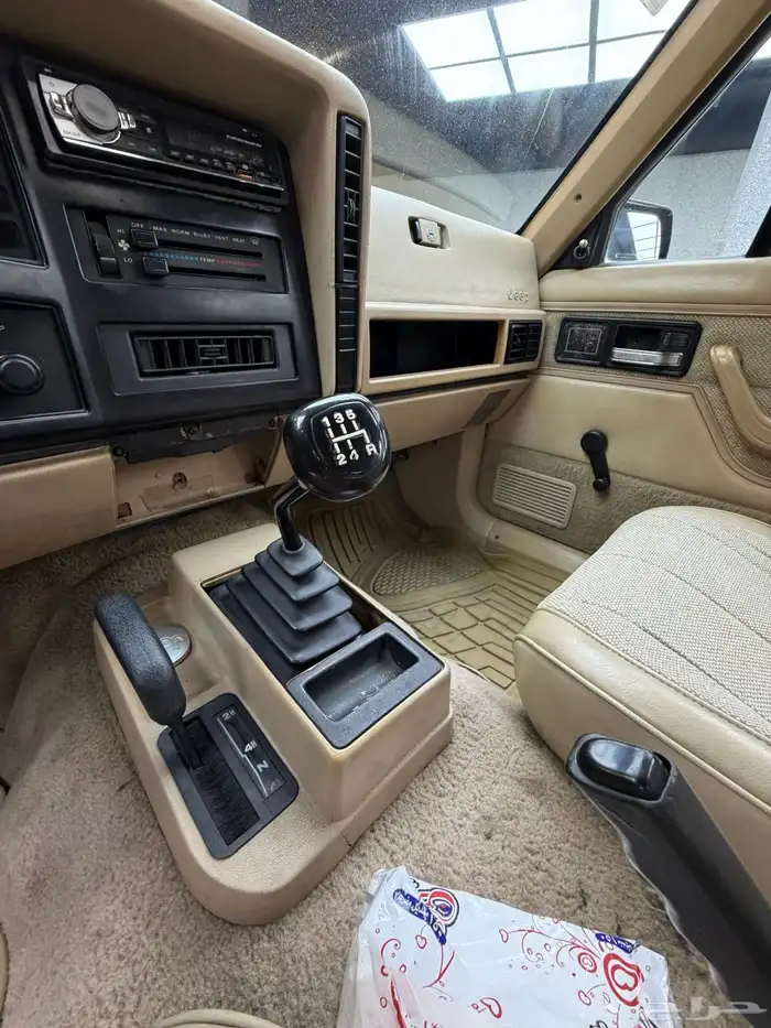 جيب شروكي 13