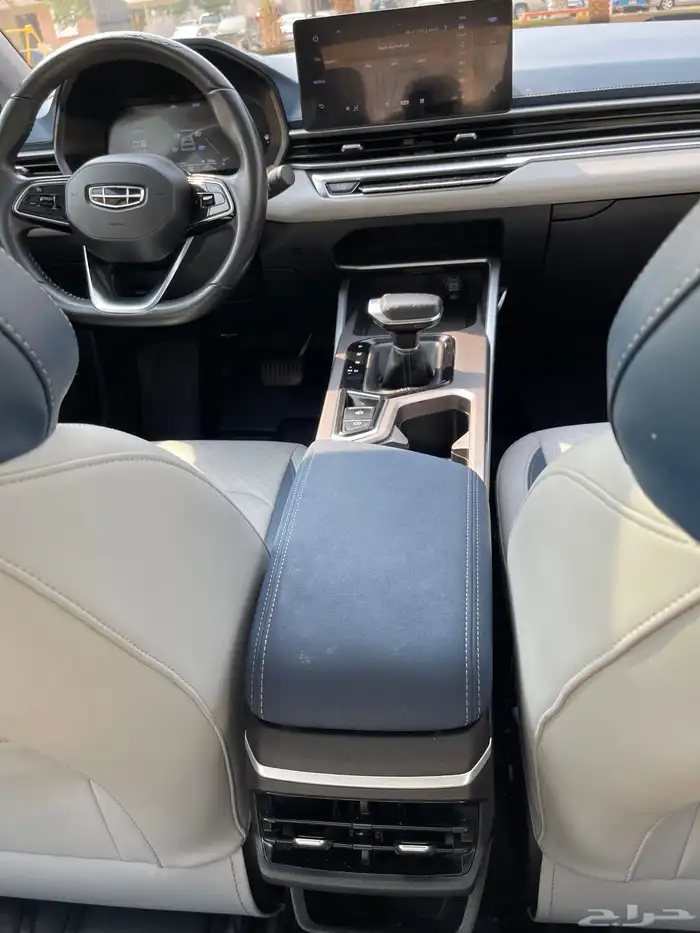 جيلي امجراند 7 موديل 2023 فل كامل 31