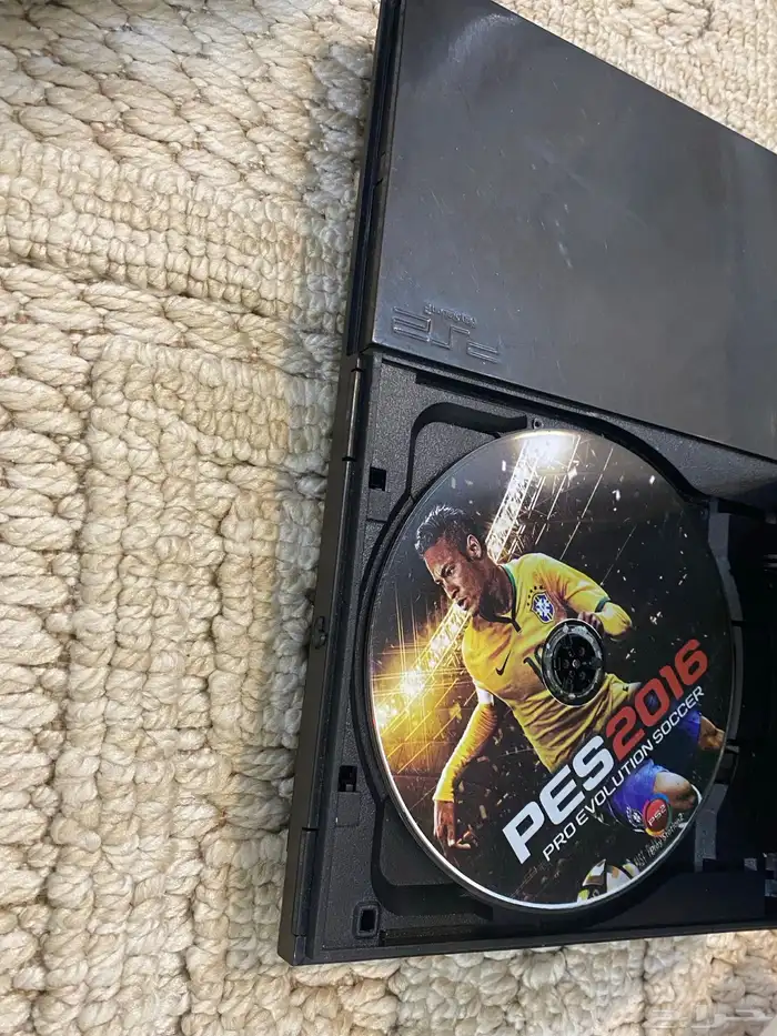 بلاستيشن 2 جديد وكاله شغال بس ما معاه اي شريط اي يبه يتواصل 2