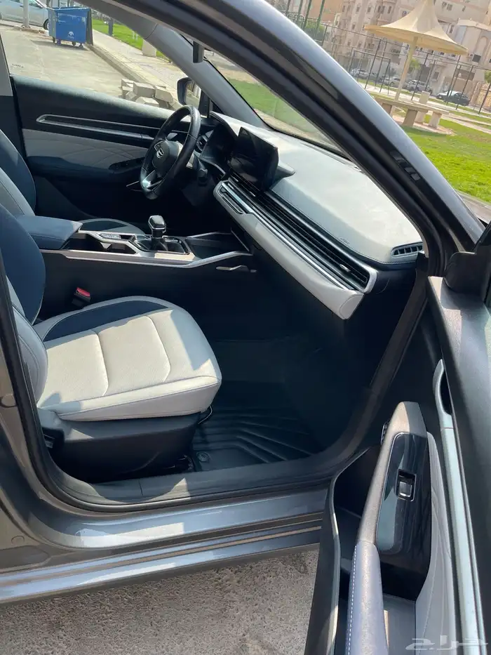 جيلي امجراند 7 موديل 2023 فل كامل 30