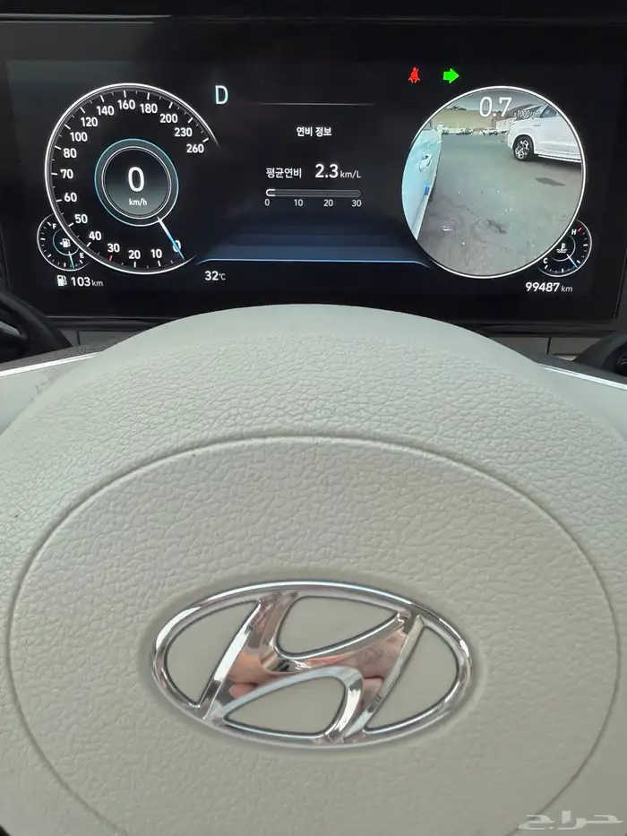 ازيرا 2022 ديجتال من الداخل ابيض بحالة الوكاله للبيع 19