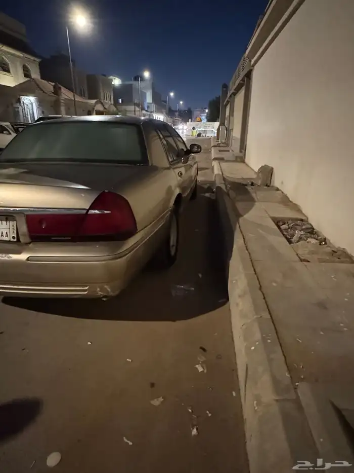 فورد ماركيز 2000 4