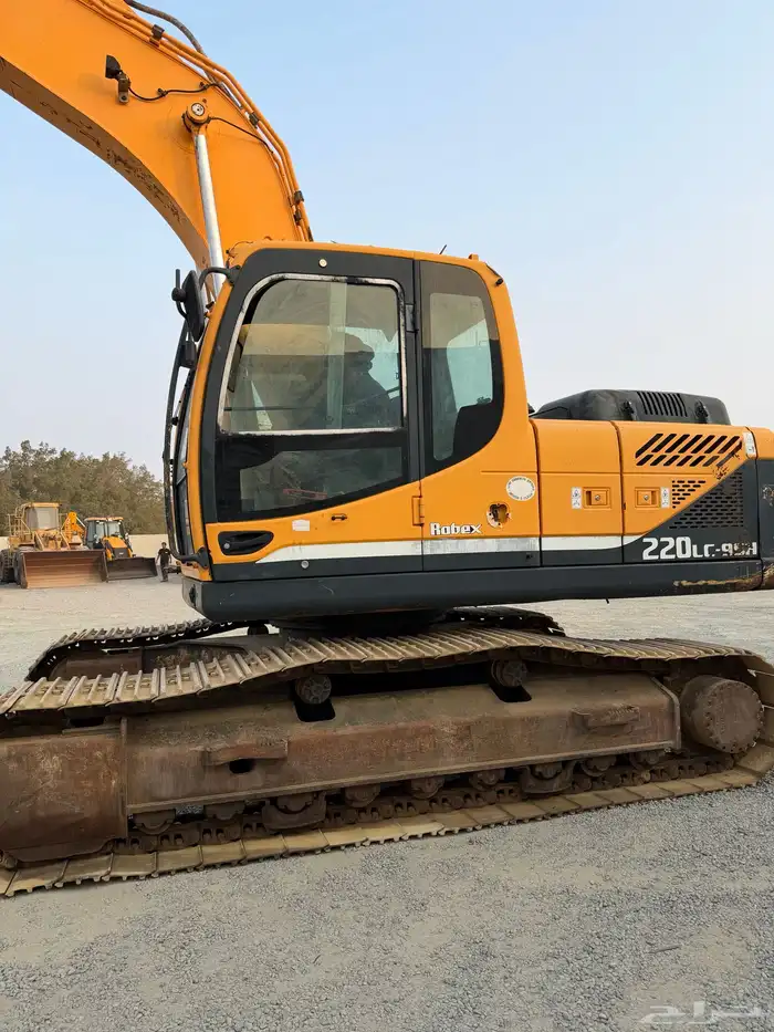 للبيع بوكلين هونداي 9-220موديل 2012 0