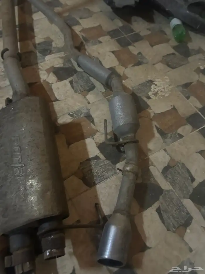 للبيع اقزوز بورلا كامل يركب علي V8 عرض اليوم فقط 800 ريال 4