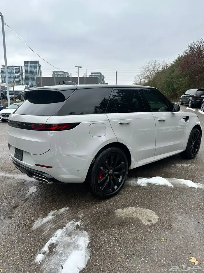 للبيع رانج روفر سبورت موديل 2025 فل موصفات وارد كندا 1