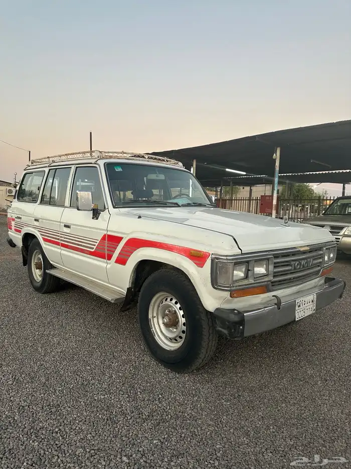 لاندكروزر 1989 4