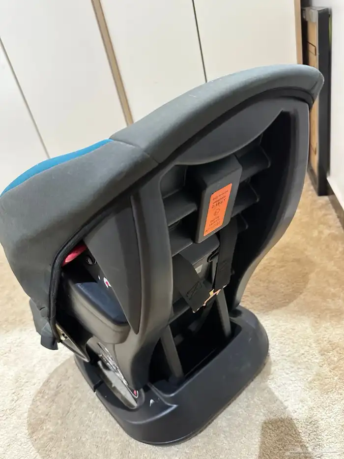 كرسي سيارة 1