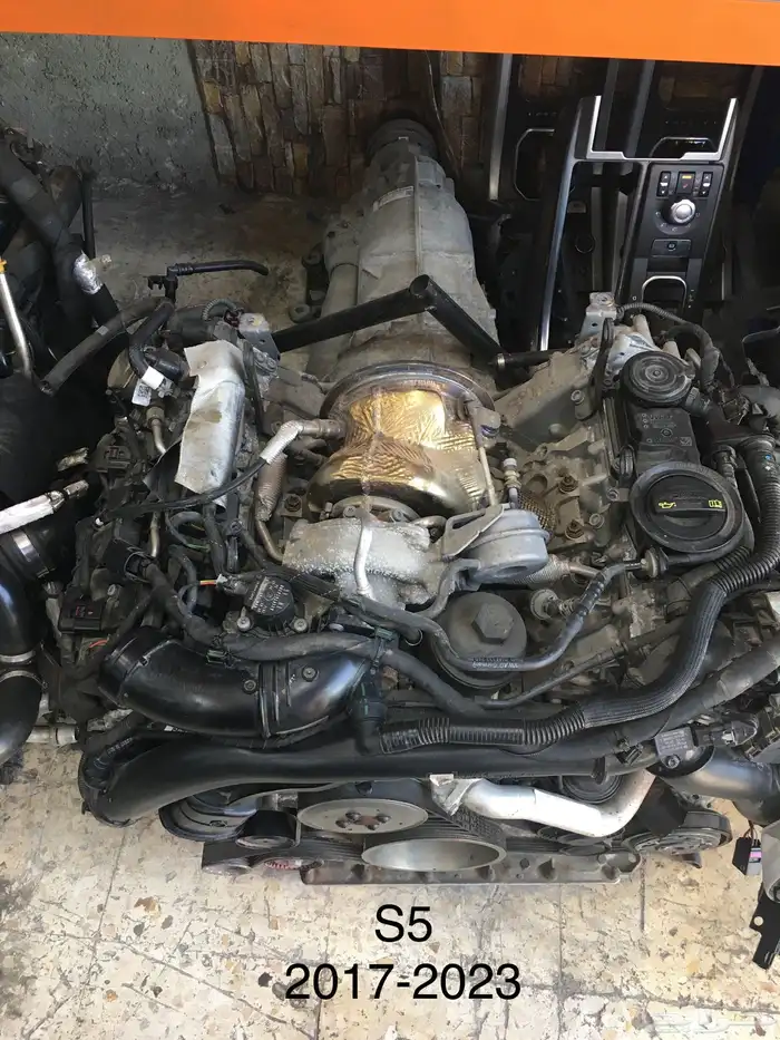 قطع غيار مستورد لجميع سيارات اودي وبورش 63