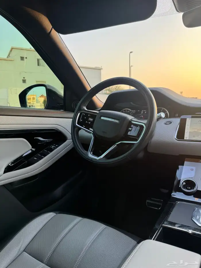 لاندروفر ايفوك 2022 وراد الناغي 18