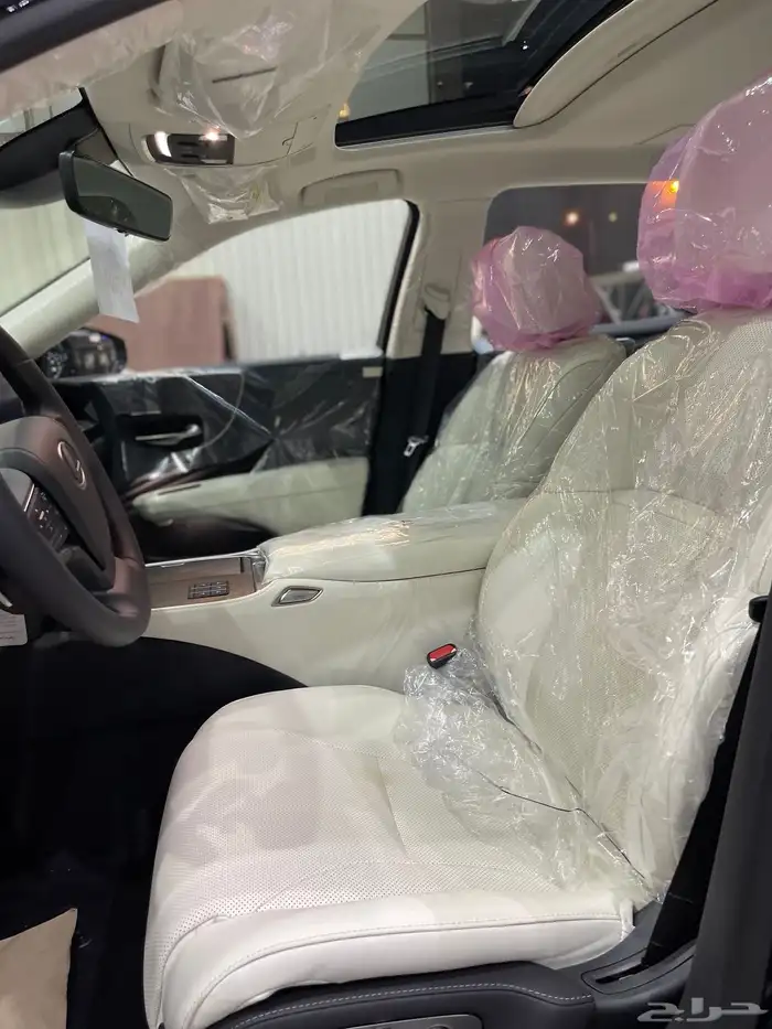 لكزس Ls AA سعودي اسود-اوف وايت كاش اقساط 8