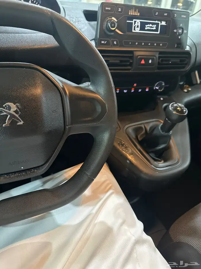 بيجو. بارتنر 2021 12