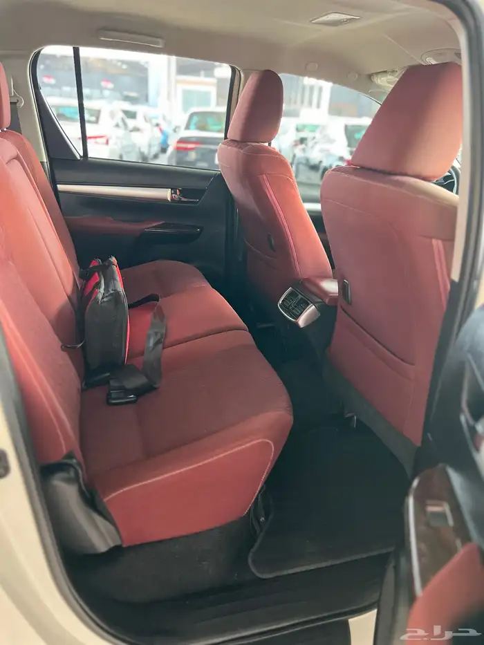 تويوتا هايلوكس 2019 سعودي ماشي 94 الف 11