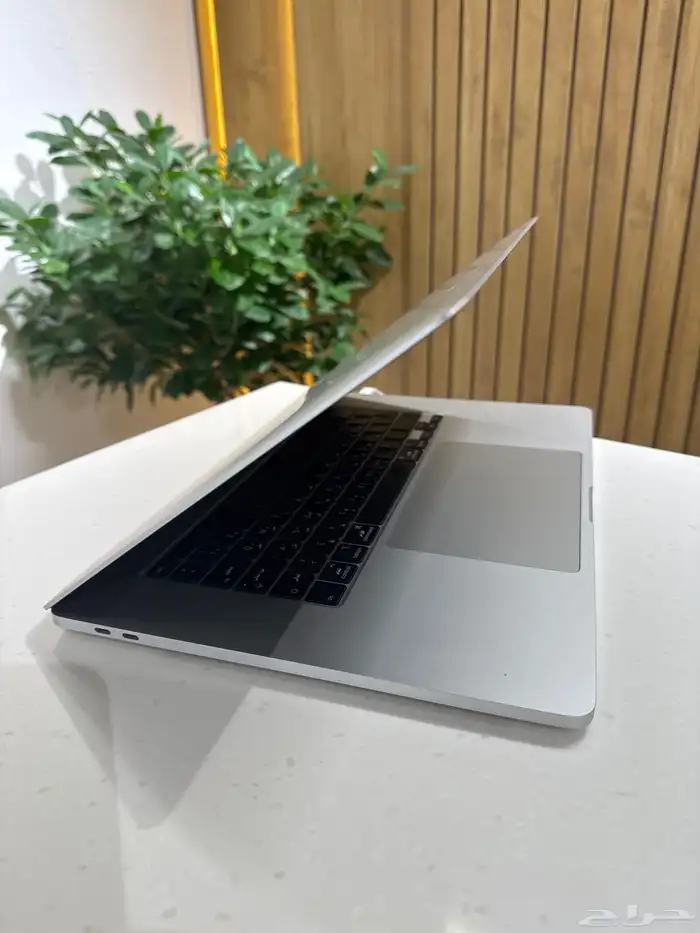 MacBook Pro 2019 16 3