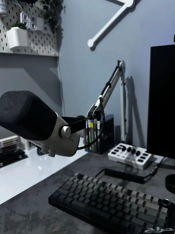 مكسر ومايك فيفاين 1