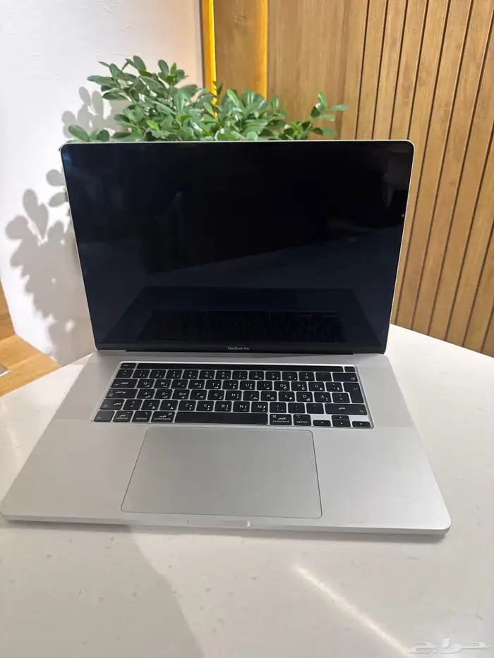 MacBook Pro 2019 16 0