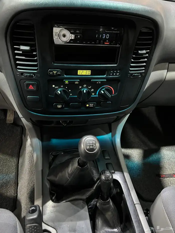 للبيع تويوتا لاندكروزر موديل 2000 14