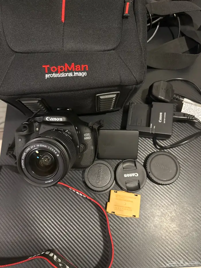 كاميرة كانون 600d 2