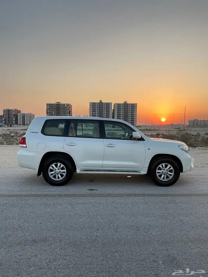 جيب لاندكروزر 1