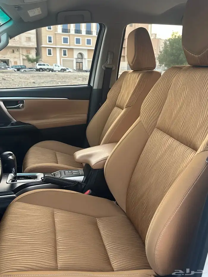 فورشنر 6 سلندر دبل (VX) 2023 ( بحالة الوكالة ) 33