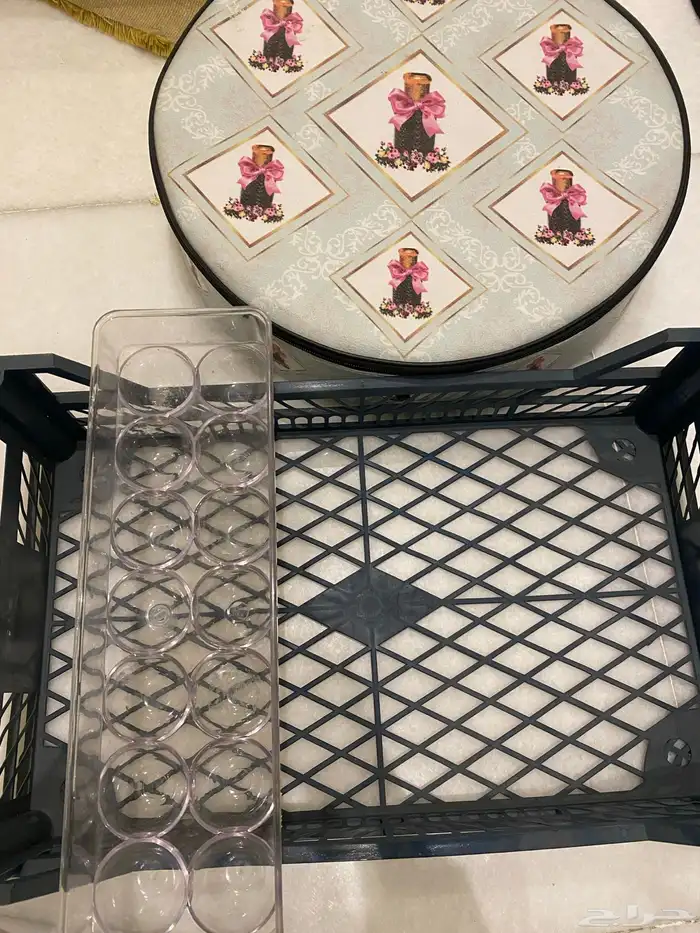 سلة وحافظة ومنظمة بيض 0