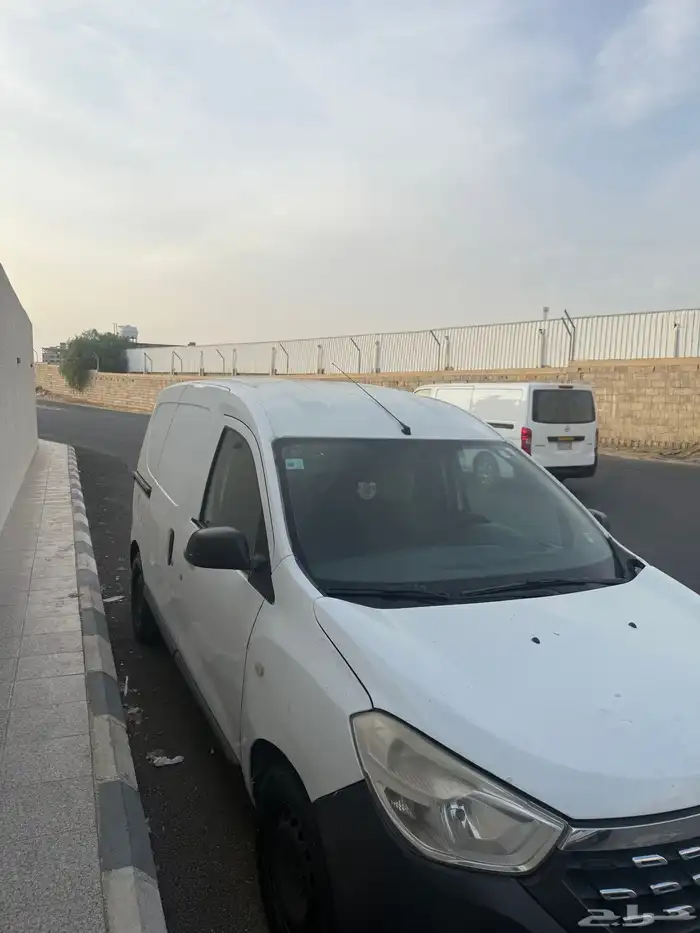 مغسلة سيارات متنقله مجهزه للبيع 4