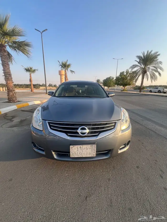 نيسان ألتيما 2011 شبه مخزن مالكين فقط 9