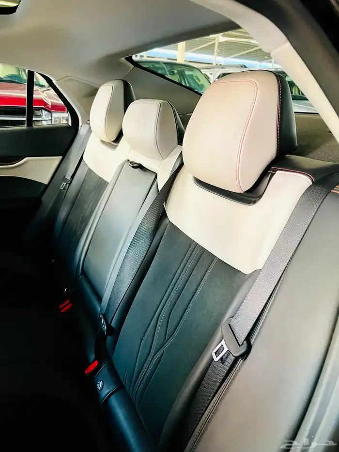 فورد تورس تيتانيوم فل كامل موديل 2023 14