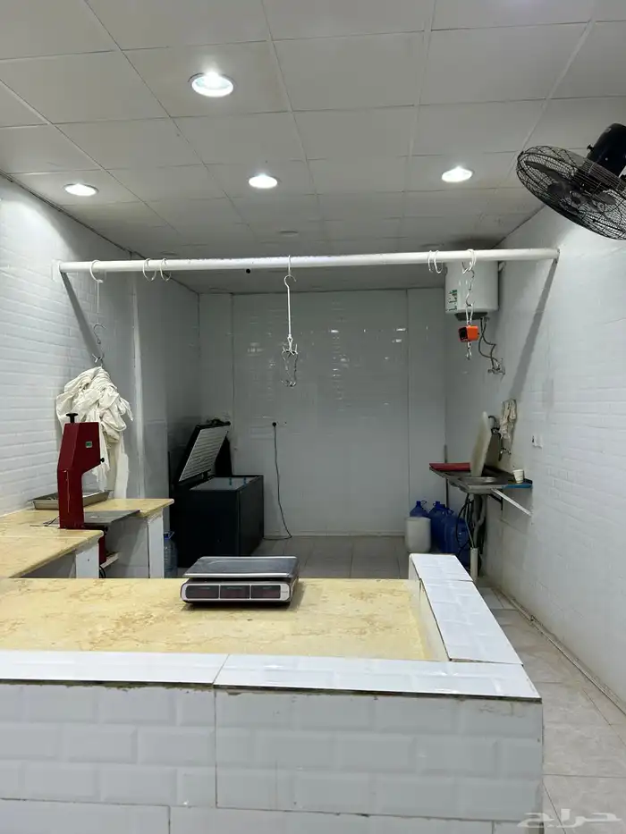 ملحمه للبيع بكامل معداتها 5