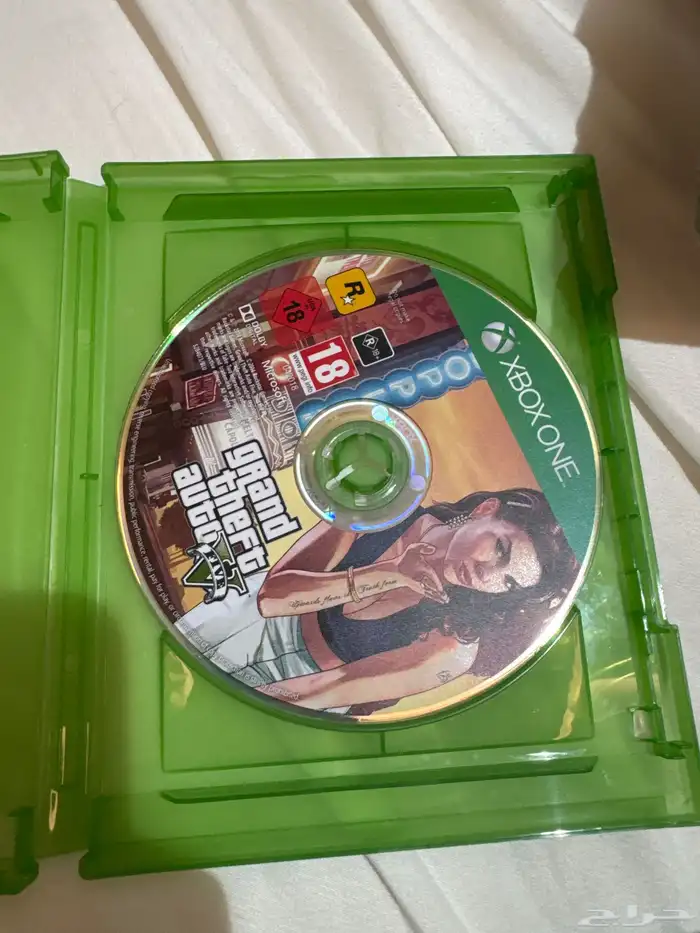 شريط قراند مستعمل نظيف جدا  اكس بوكس )) 1