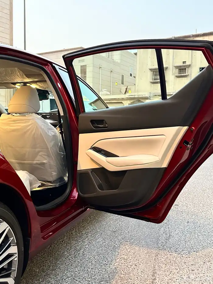 نيسان التيما 33