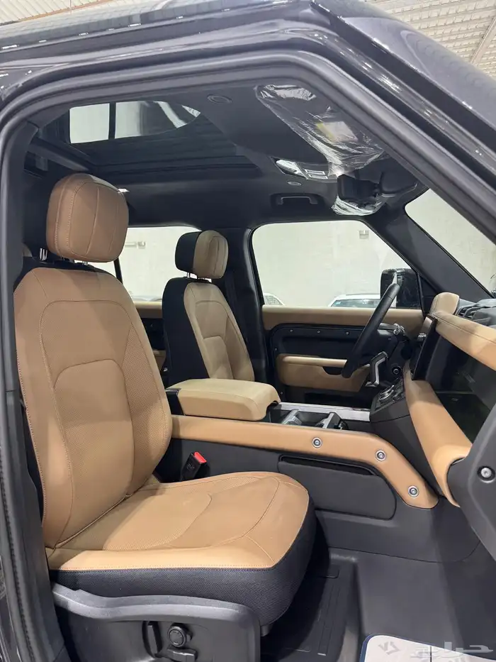 لاندروفر ديفندر X موديل 2025 فل كامل جديد . 9