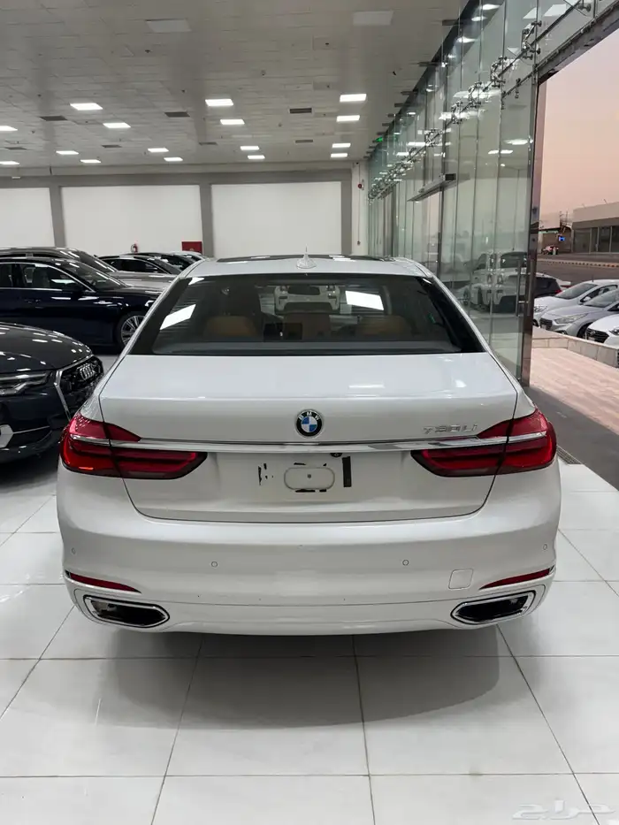 بي ام دبليو 730i 2017 5
