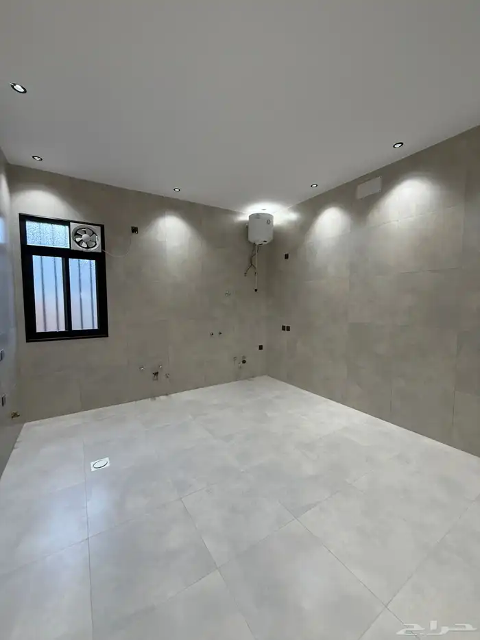 للبيع شقق علويه بمصعد جاهز وسطح خاص ف ابها المحاله 11