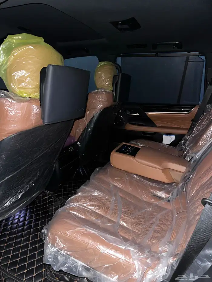 جيب لكزس بلاك ادشن 2021 ممشى قليل 17