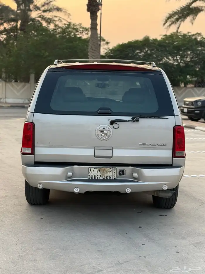 كاديلاك اسكاليد 2005 قمه النضافه 9