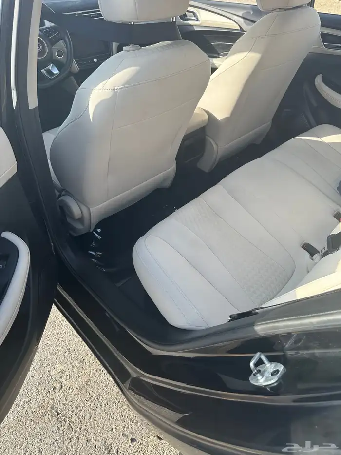 ام جي 5 2021 بصمه 8