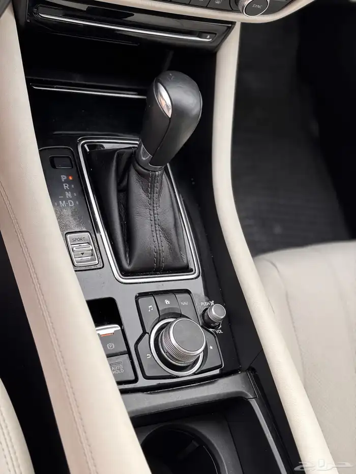 مازدا 6 فل كامل 2022 36