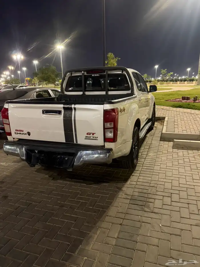 للبيع غمارتين فل كامل 2019 دبل مكينه 3000 0