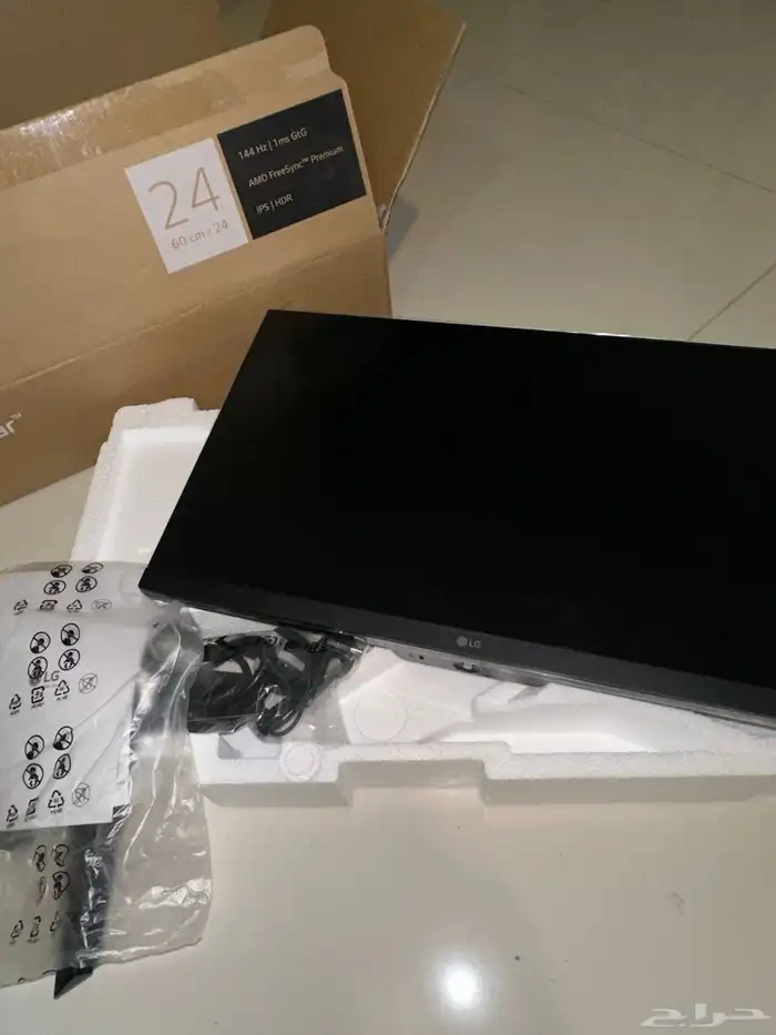 شاشة قيمنق LG 24 . 5