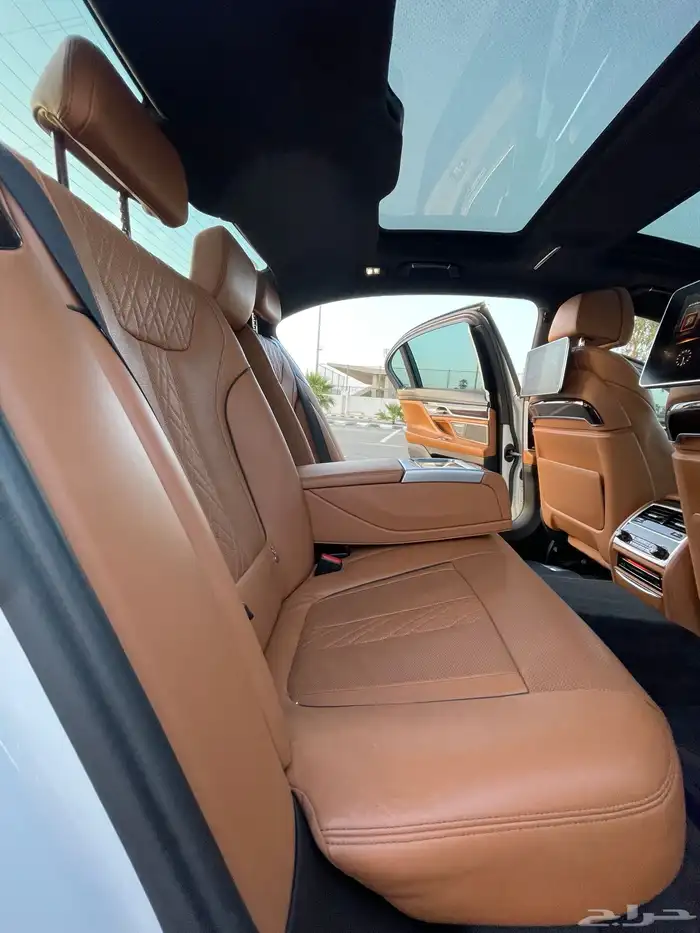 بي ام دبليو2017 فل كامل اعلى مواصفات740الموقع بريده 89