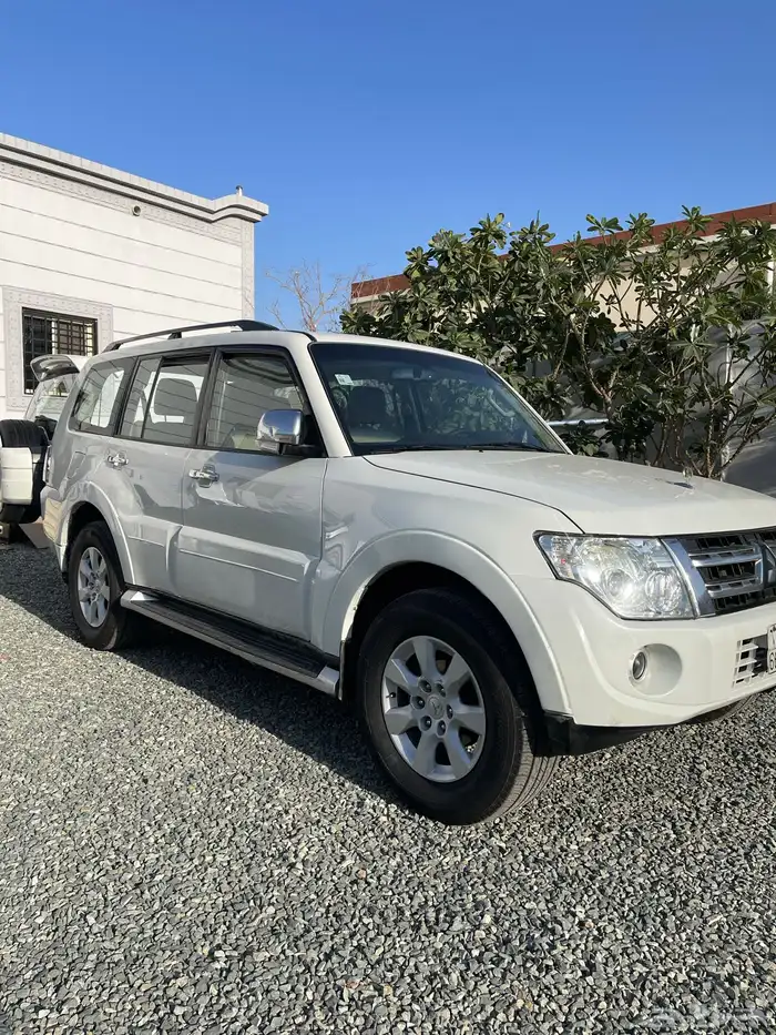 باجيرو 2012 فل كامل 3.5 12