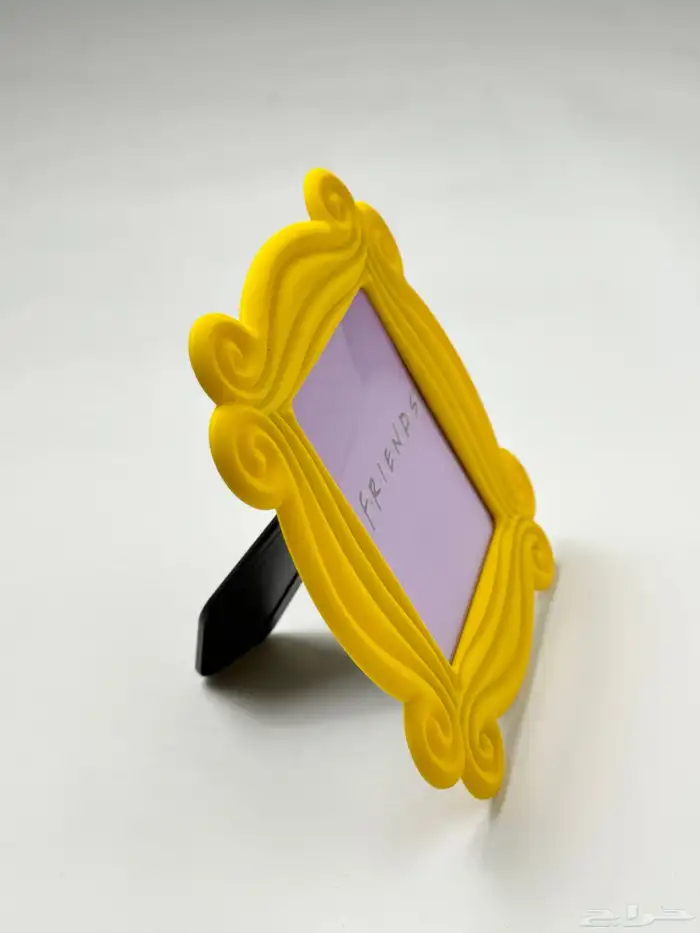 برواز فريندز الشهير  لمسة فنية لمنزلك بأناقة وجودة عالية 1